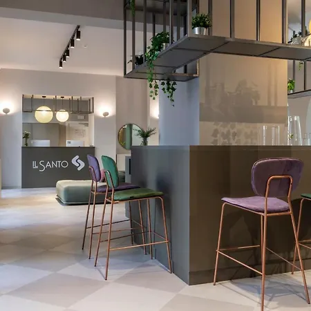 Il Santo Hostel *